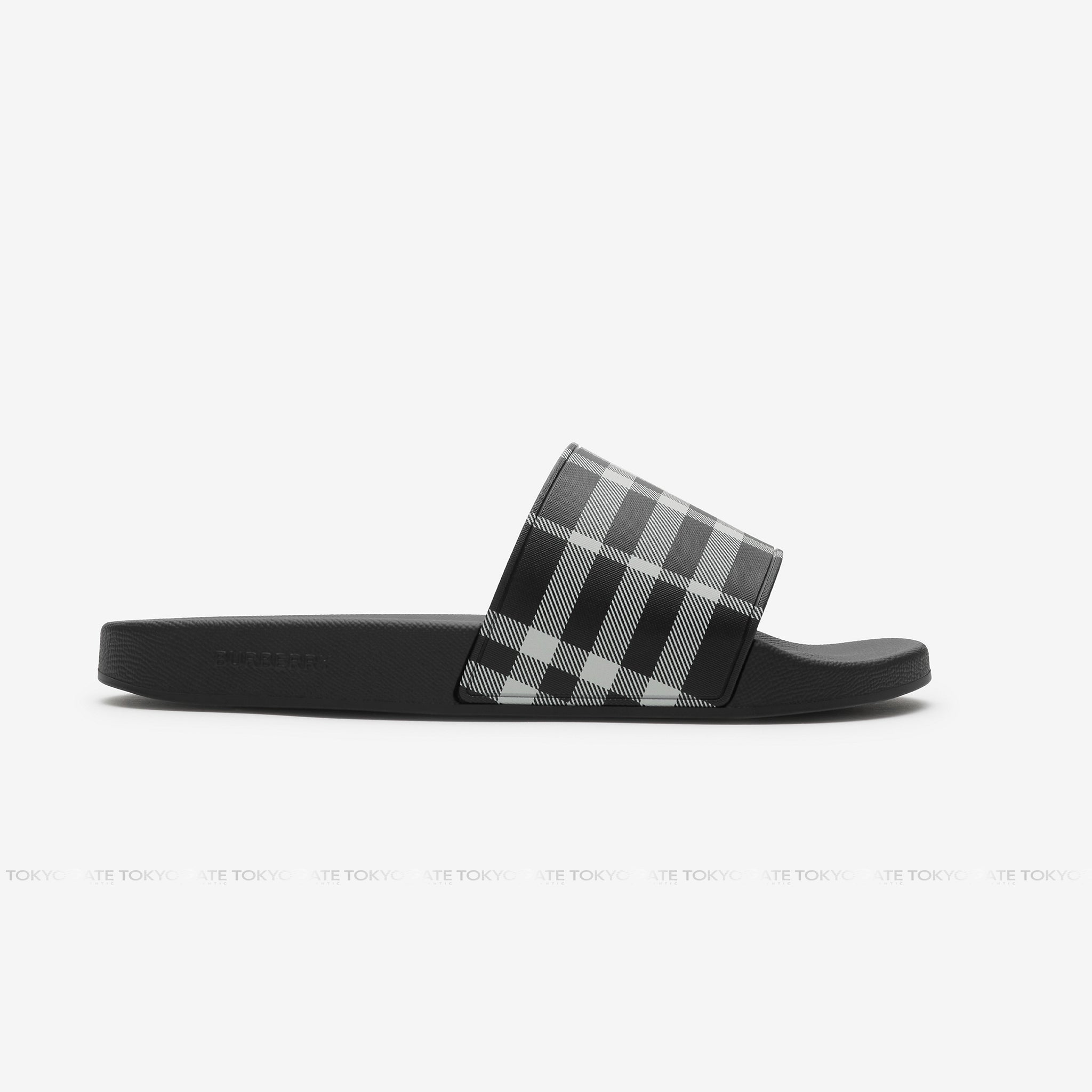 Dép Burberry 8107514 Furley Slides Black IP Check