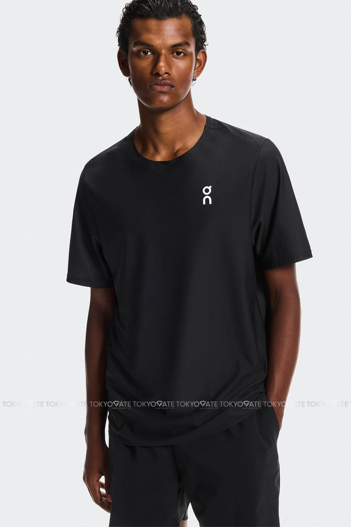 Áo phông ON Tennis 1MG10220553 Court-T Black Regular Fit