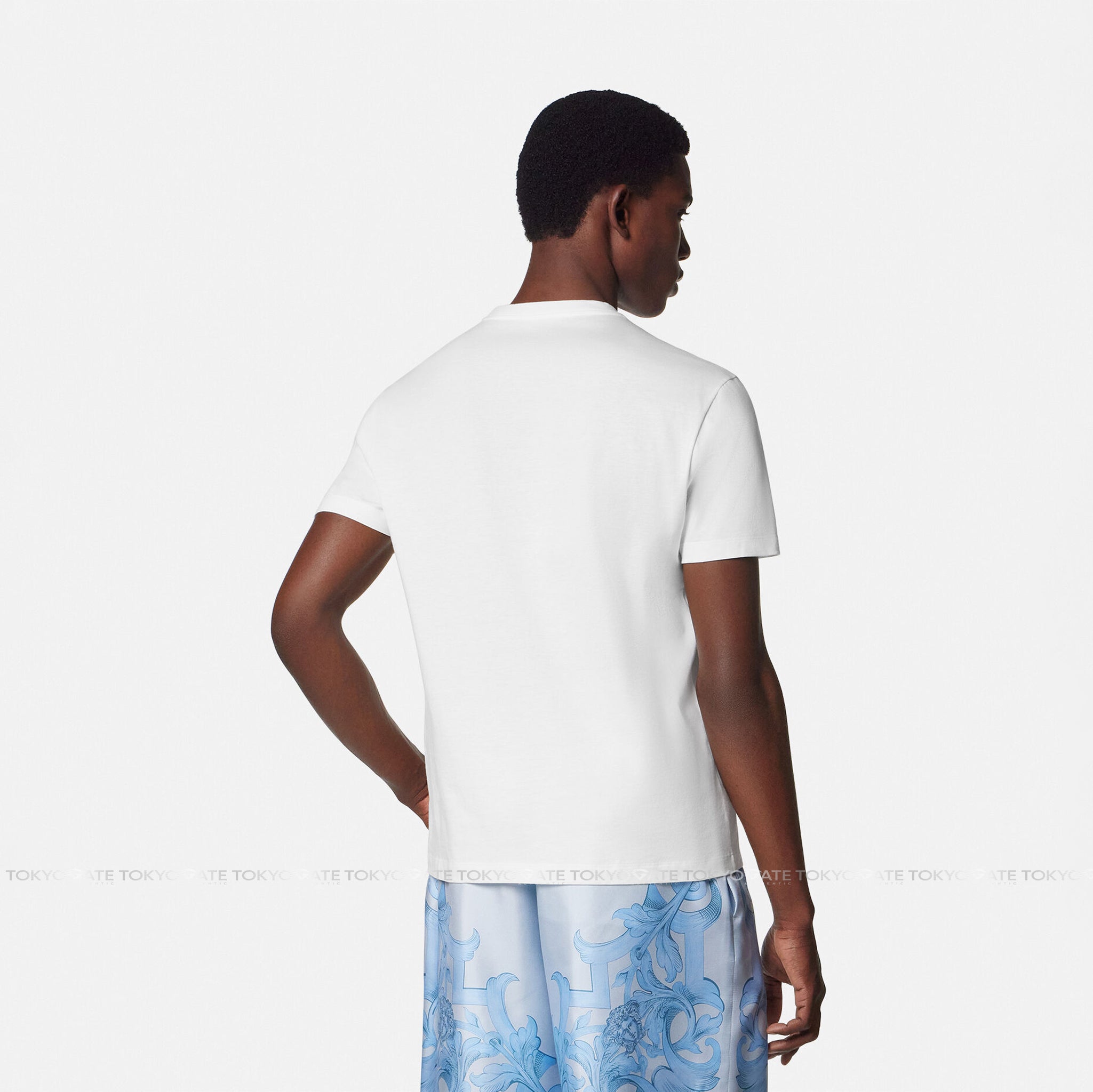 Áo phông Versace 1014427 1A16040 In White Regular Fit
