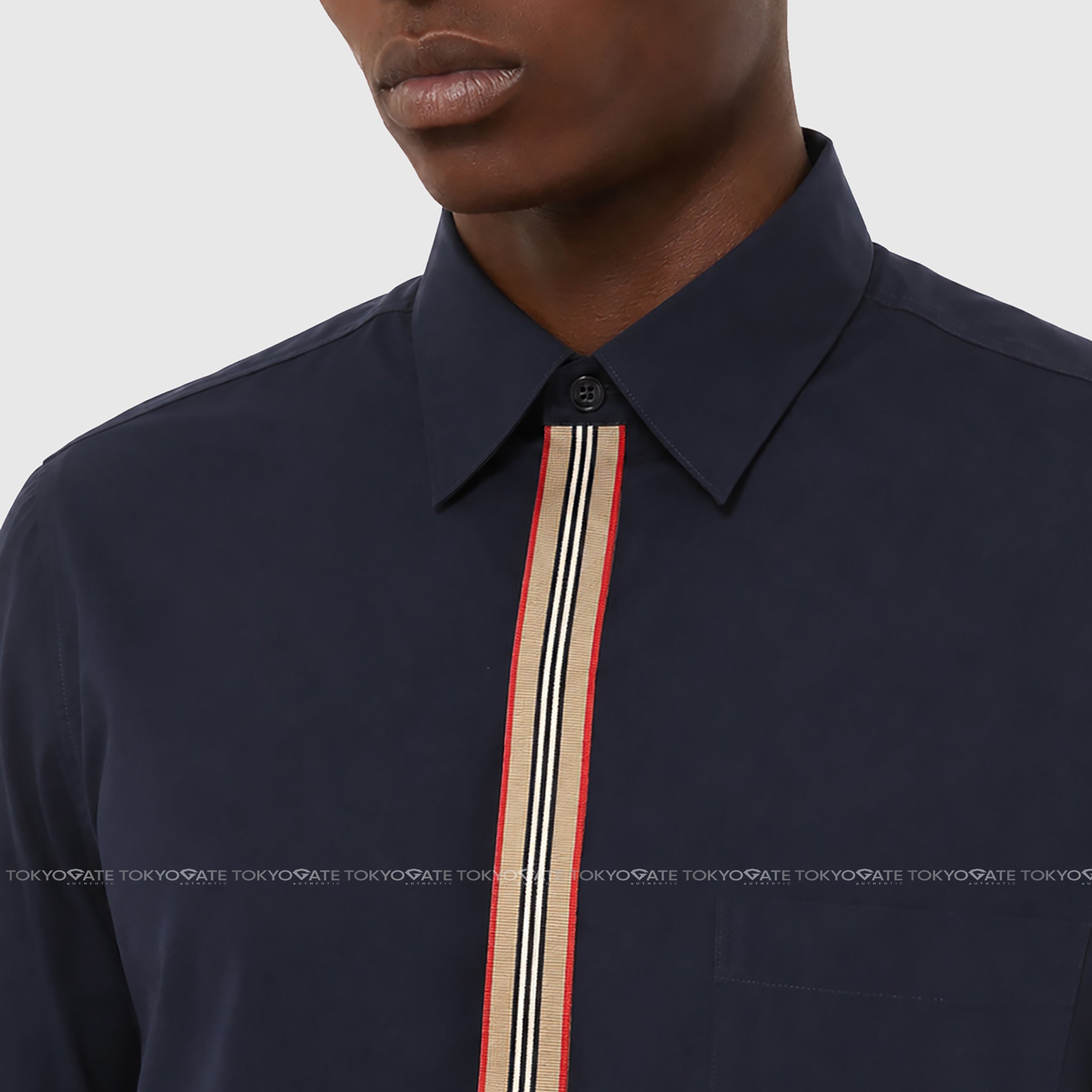 Áo sơ mi Burberry 8017239 Silverton Navy Slim Fit