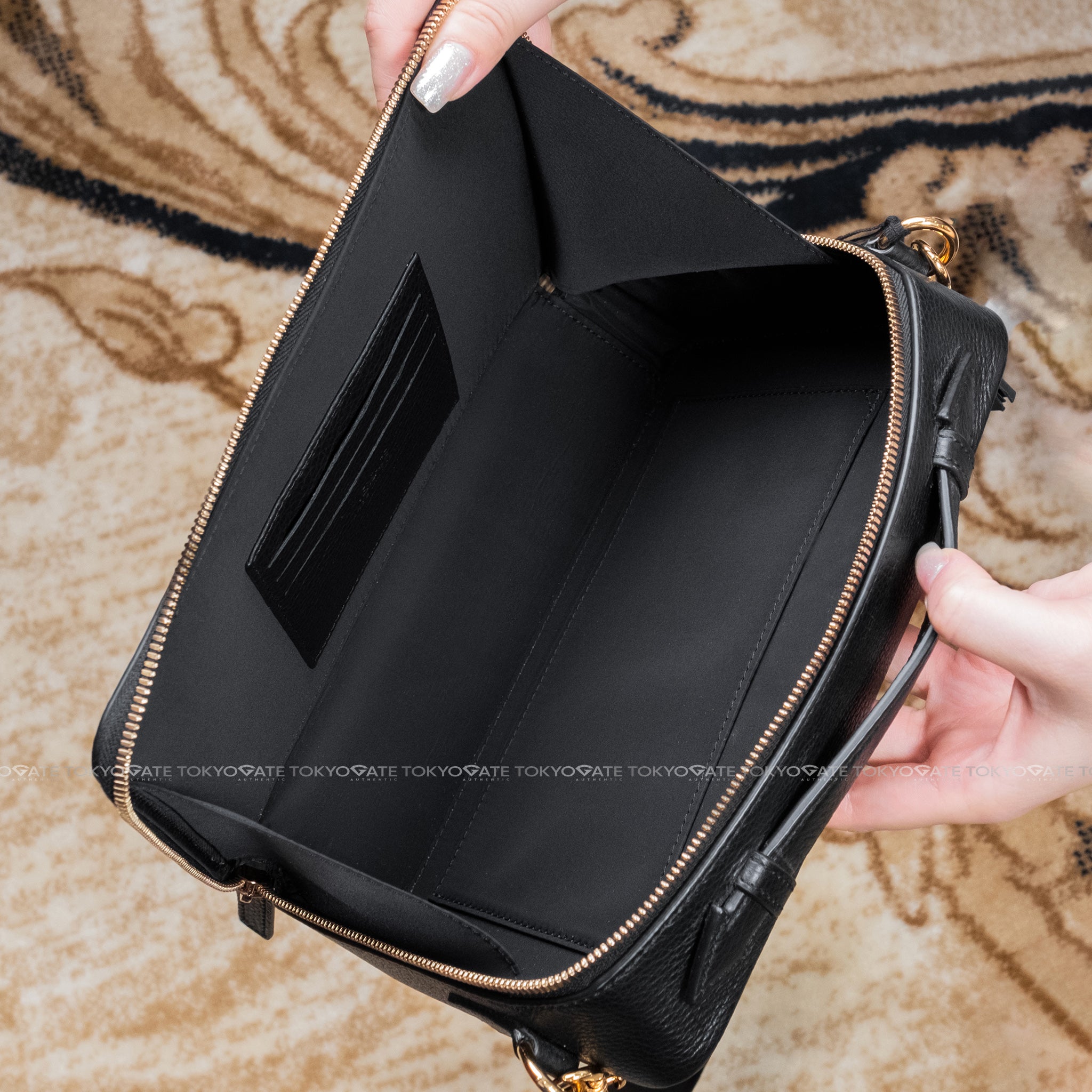 Túi Versace 1015570 1A02187 Versace Medusa Crossbody Clutch