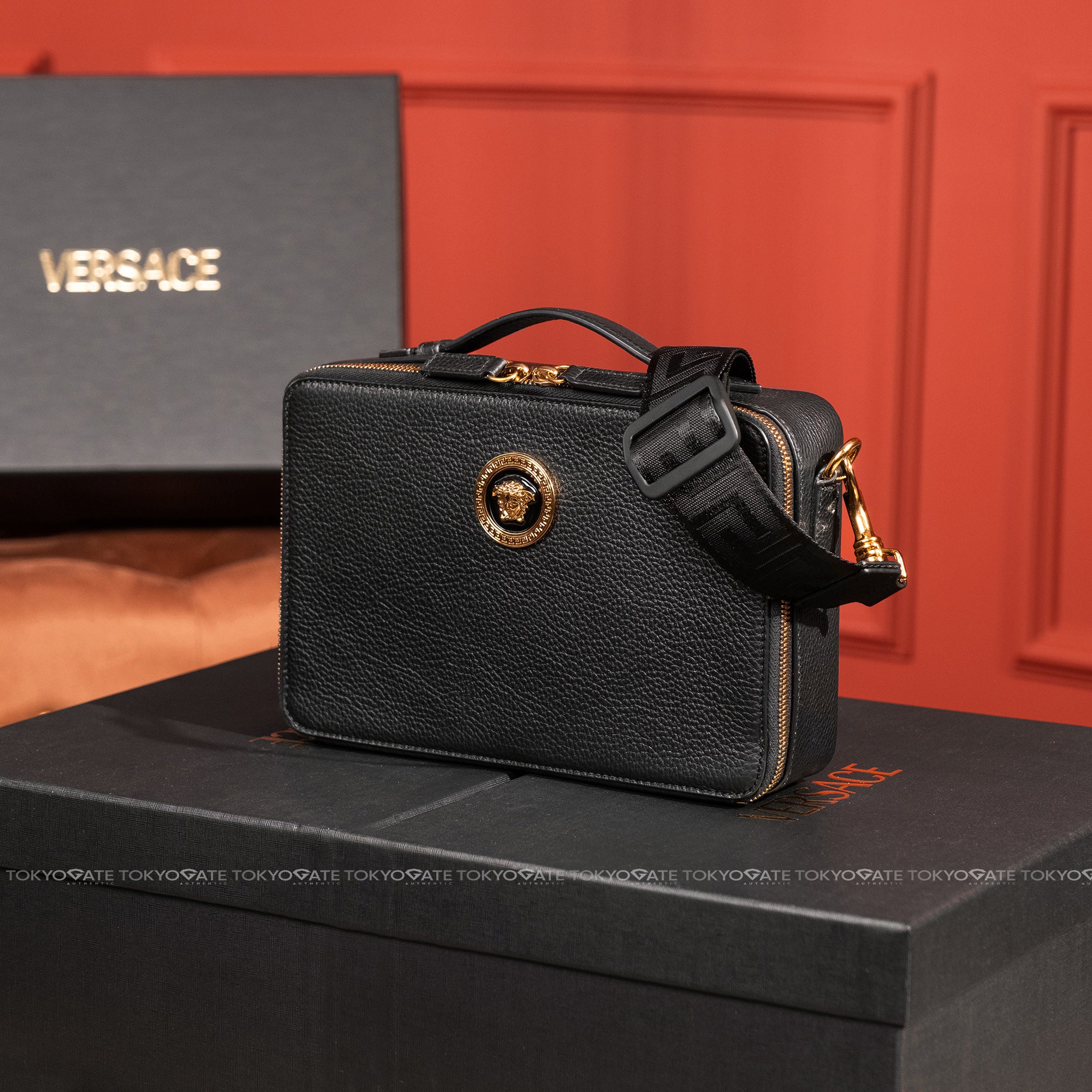 Túi Versace 1015570 1A02187 Versace Medusa Crossbody Clutch