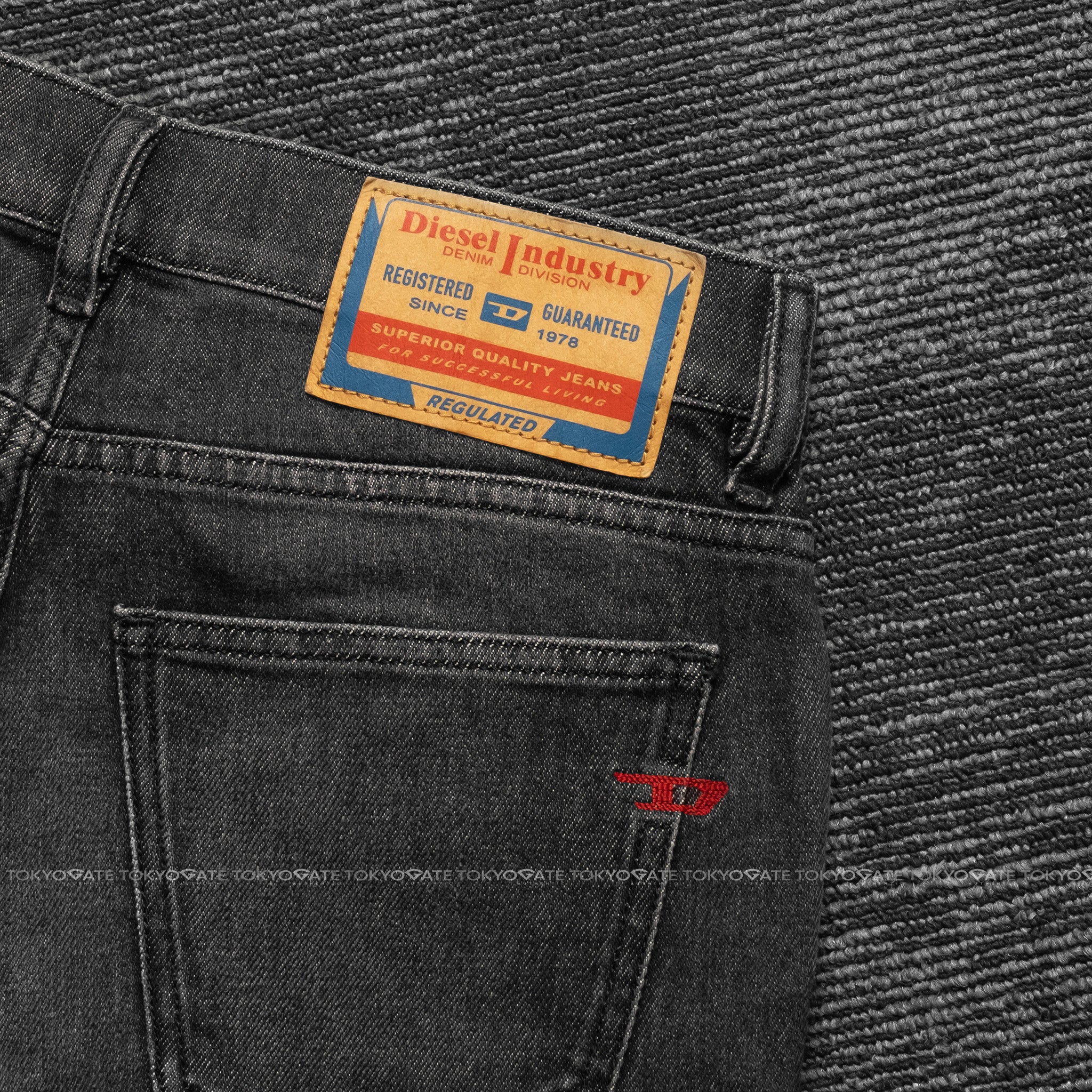 Quần jeans Diesel A0355809F75 D-Strukt Grey Slim fit