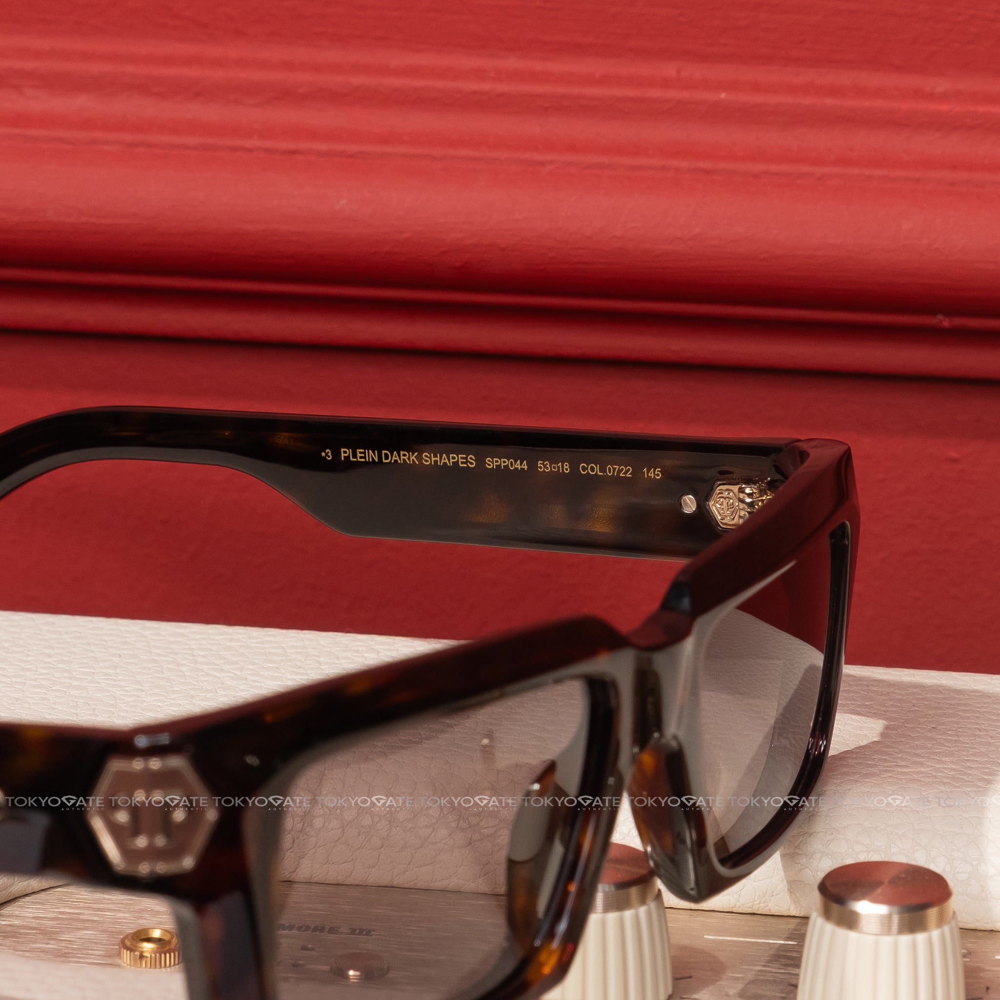 Kính Philipp Plein SPP044M530722 Rectangular Sunglasses - 53