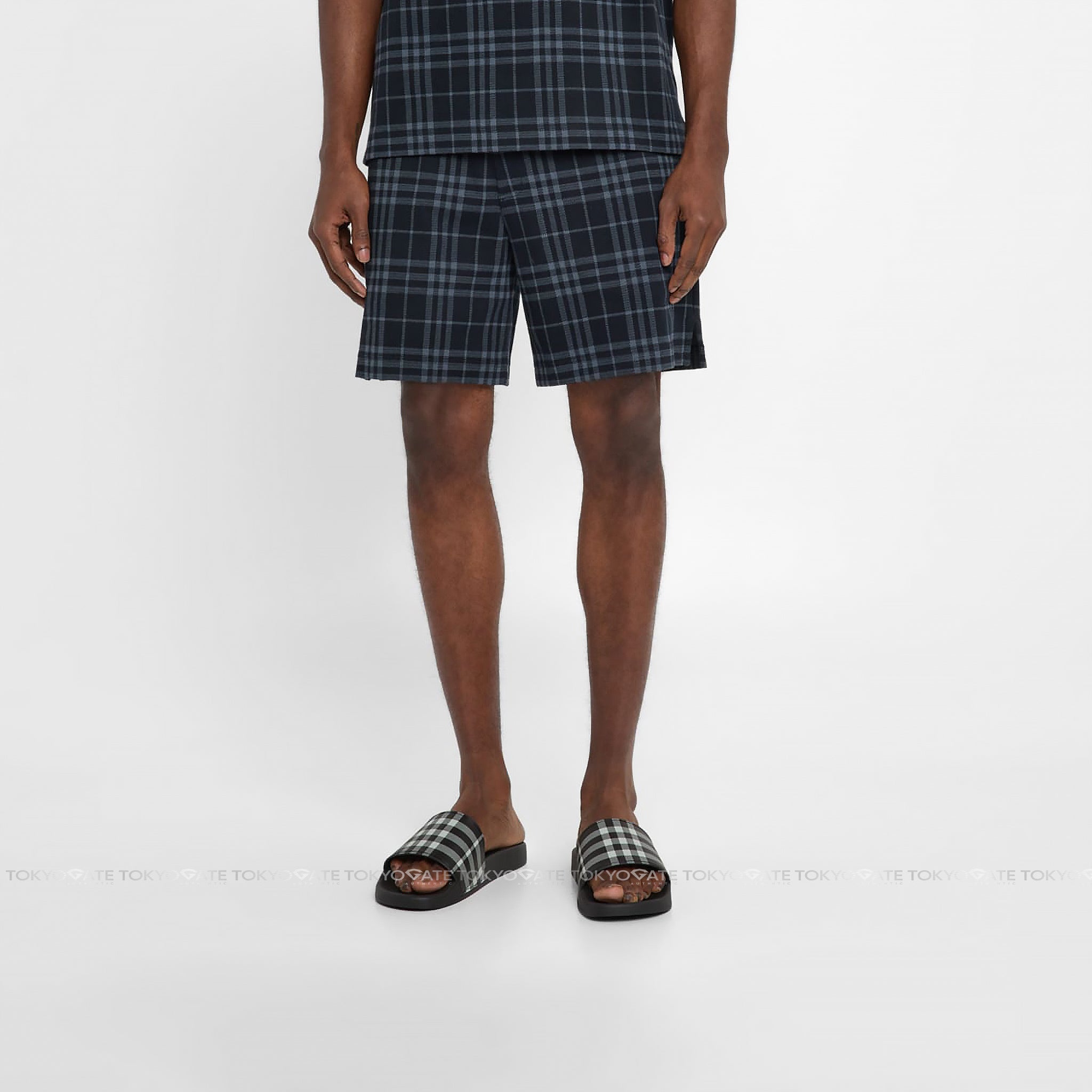 Dép Burberry 8107514 Furley Slides Black IP Check